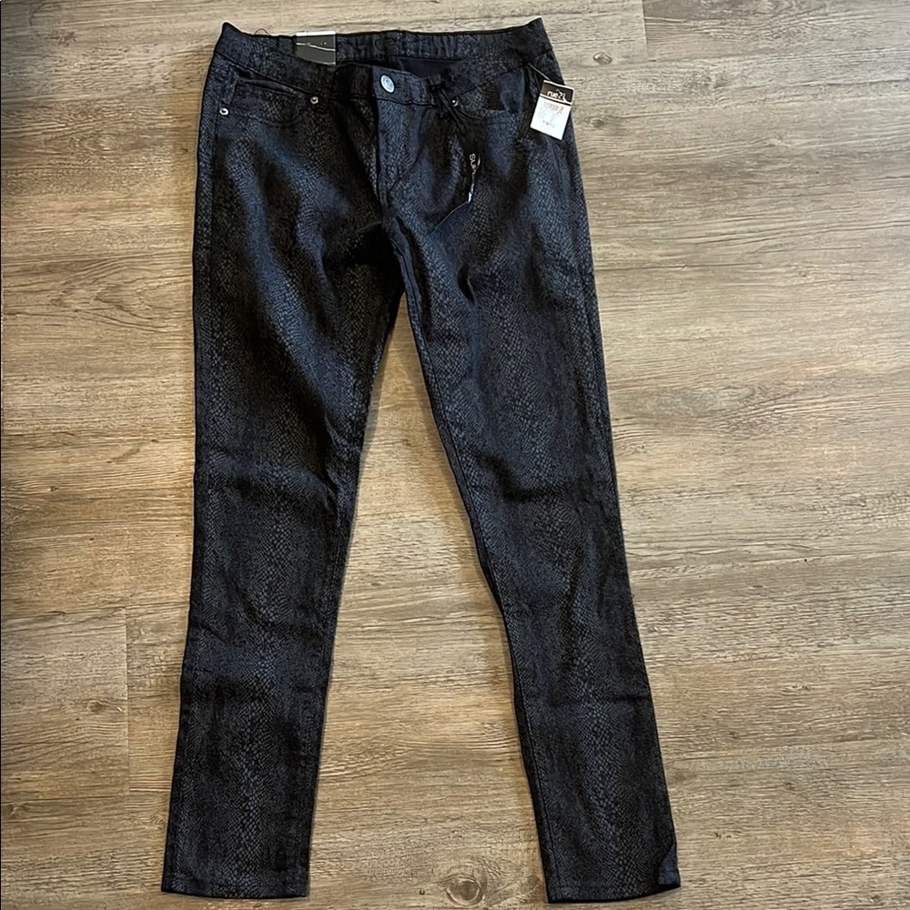 NWT Rue21 SKINN Women's Black Jeans 11/12 - Picture 4 of 5